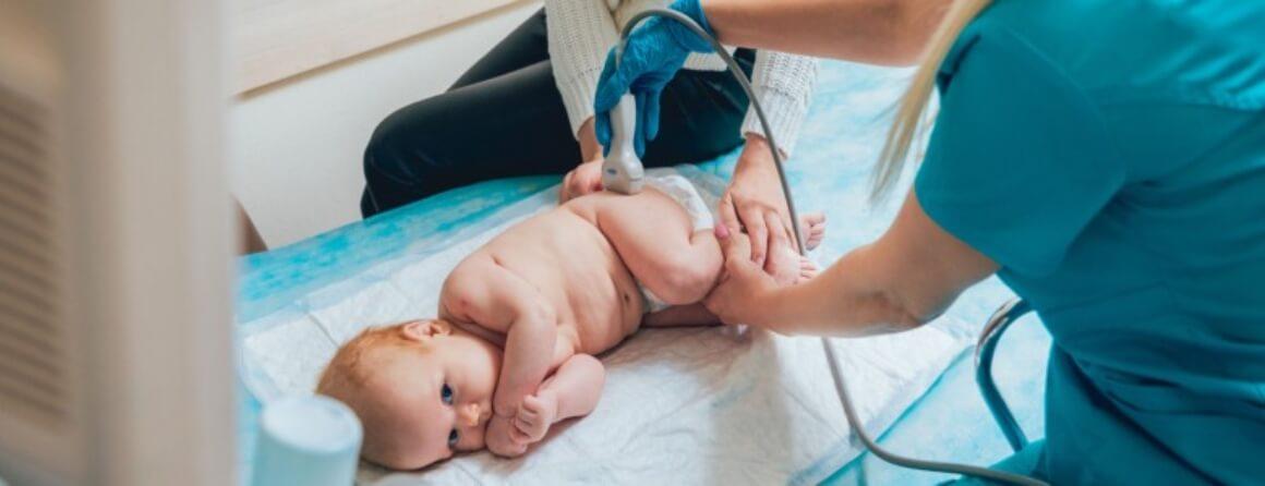 Первое исследование тазобедренных суставов у новорожденных рекомендуется провести в 1-2 месяца