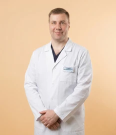Травматолог-ортопед Смирнов Алексей Владимирович прием в медицинском центре 