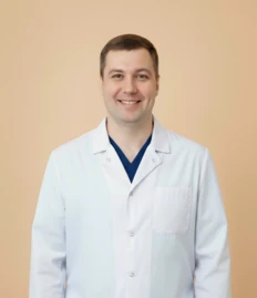 Травматолог-ортопед Смирнов Алексей Владимирович прием в медицинском центре 