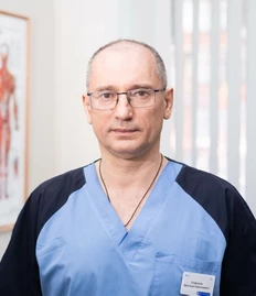Вертебролог Елфимов Дмитрий Николаевич прием в медицинском центре Ист Клиник в Мытищах