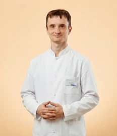 Травматолог-ортопед Кирьяков Антон Владимирович прием в медицинском центре 