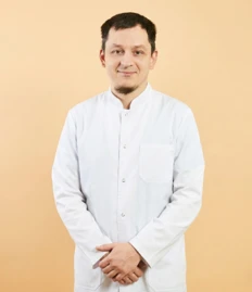 Врач ЛФК Бунин Арсений Владимирович прием в медицинском центре 