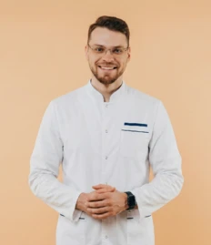 Травматолог-ортопед Баранов Алексей Алексеевич прием в медицинском центре 