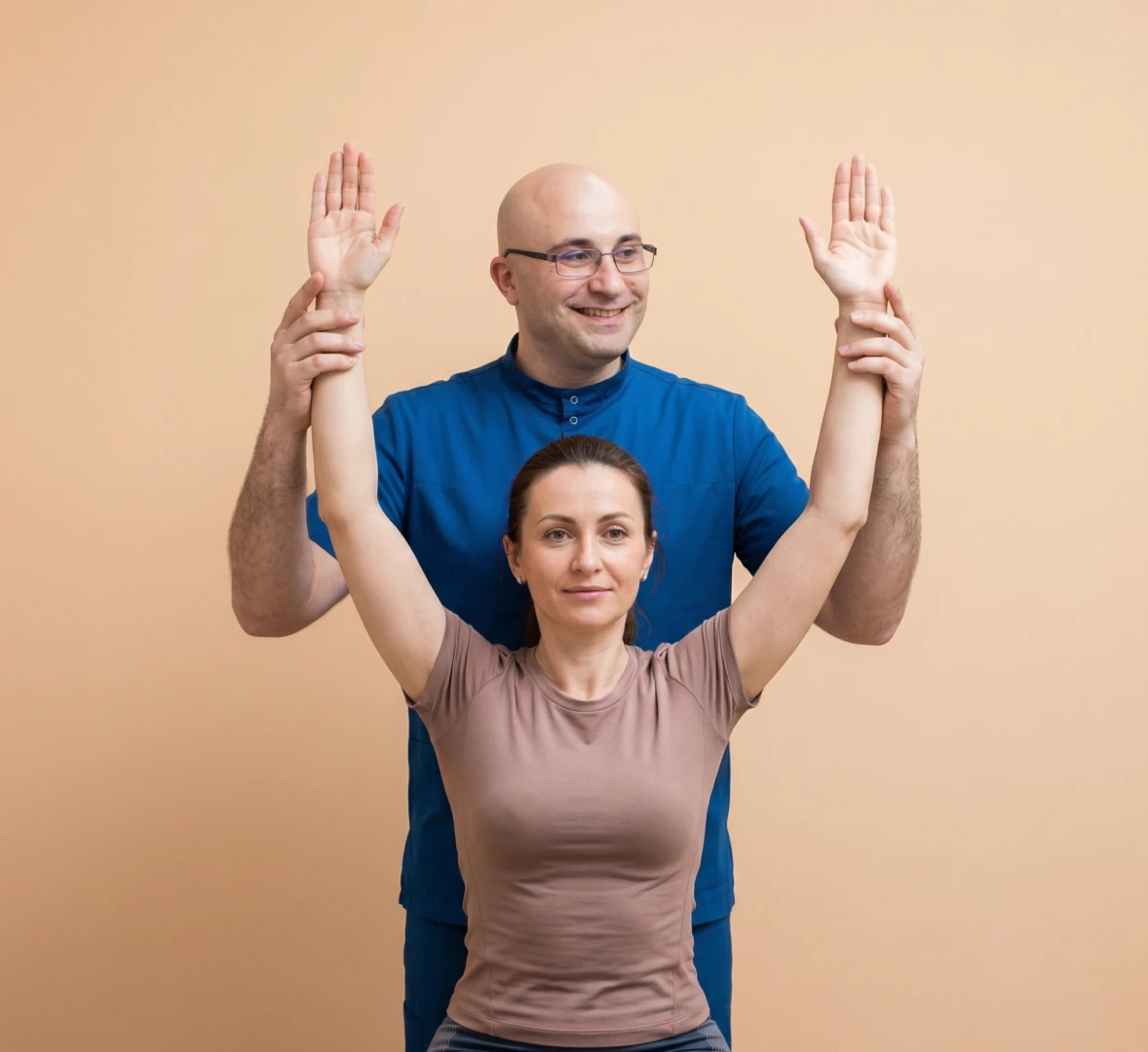 Врач проводит диагностику