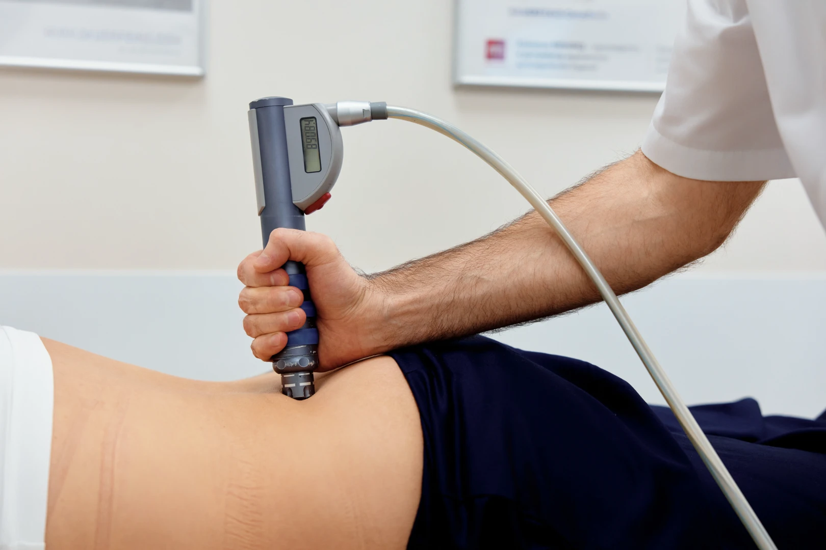 УВТ позвоночника в Ист Клинике