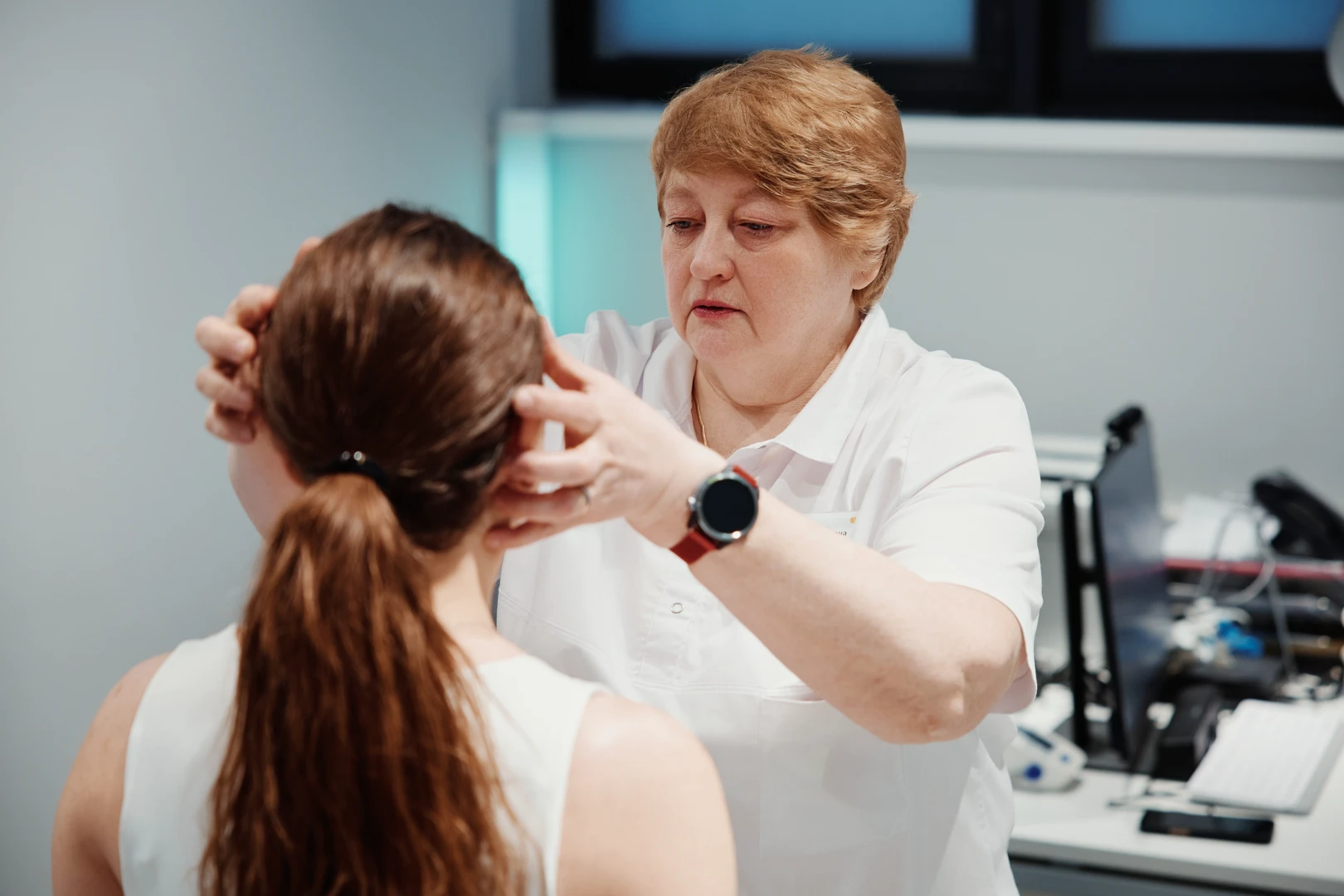 Перед выбором терапии от мигрени врач учитывает все особенности организма пациента