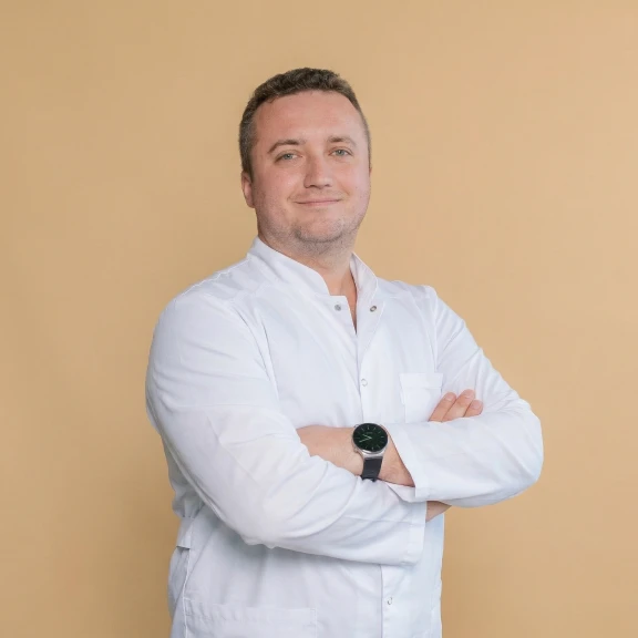Травматолог-ортопед · Вертебролог · Артролог · Реабилитолог · Врач УВТ · Алголог · Подиатр · Физиотерапевт · Врач первичного приёма Богданов Вадим Юрьевич