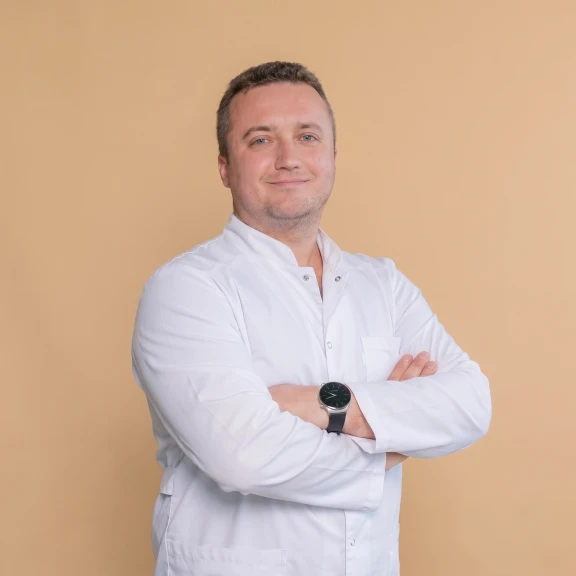 Травматолог-ортопед · Вертебролог · Артролог · Реабилитолог · Врач УВТ · Алголог · Подиатр · Физиотерапевт · Врач первичного приёма Богданов Вадим Юрьевич 