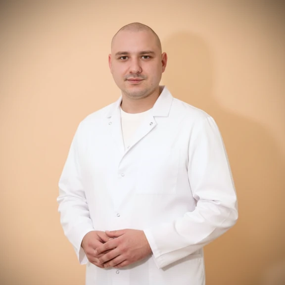 Травматолог-ортопед · Врач первичного приёма Кучеров Александр Сергеевич