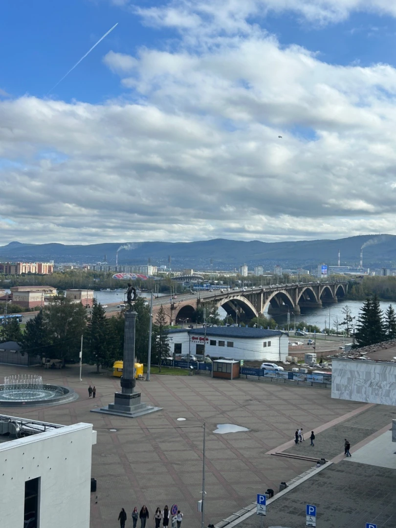 Коммунальный мост через Енисей в Красноярске